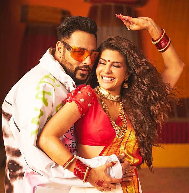 বাদশার সংগীতায়োজনে করা `বড়লোকের বেটি লো` গানে বাদশা ও জ্যাকুলিন ফার্নান্দেজ। ছবি: সংগৃহীত