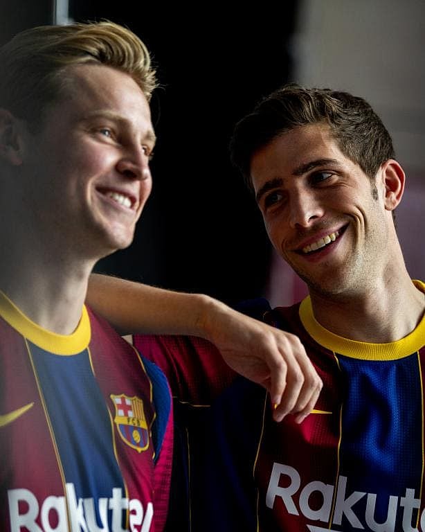 ডি ইয়ং ও রবার্তো। ছবি : বার্সেলোনা টুইটার