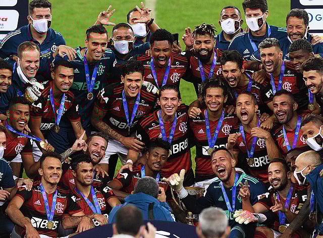 রিও ডি জেনিরোতে এবার উৎসব করেছে ফ্লামেঙ্গো। ছবি: এএফপি