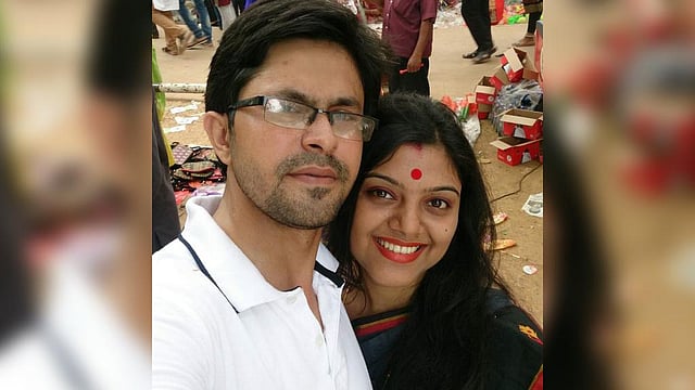 ২২ জুলাই নিজ বাসায় অগ্নিদগ্ধ হন রাজীব ভট্টাচার্য ও তাঁর স্ত্রী অনুসূয়া ভট্টাচার্য। ছবি: সংগৃহীত