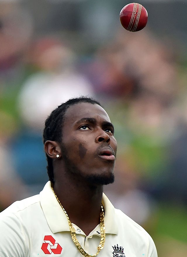 আর্চারের চেয়েও জোরে বল করছেন পাকিস্তানের নাসিম শাহ। ছবি : এএফপি