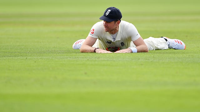 অবসরের ঘোষণা কি দিয়ে দেবন অ্যান্ডারসন? ছবি: রয়টার্স