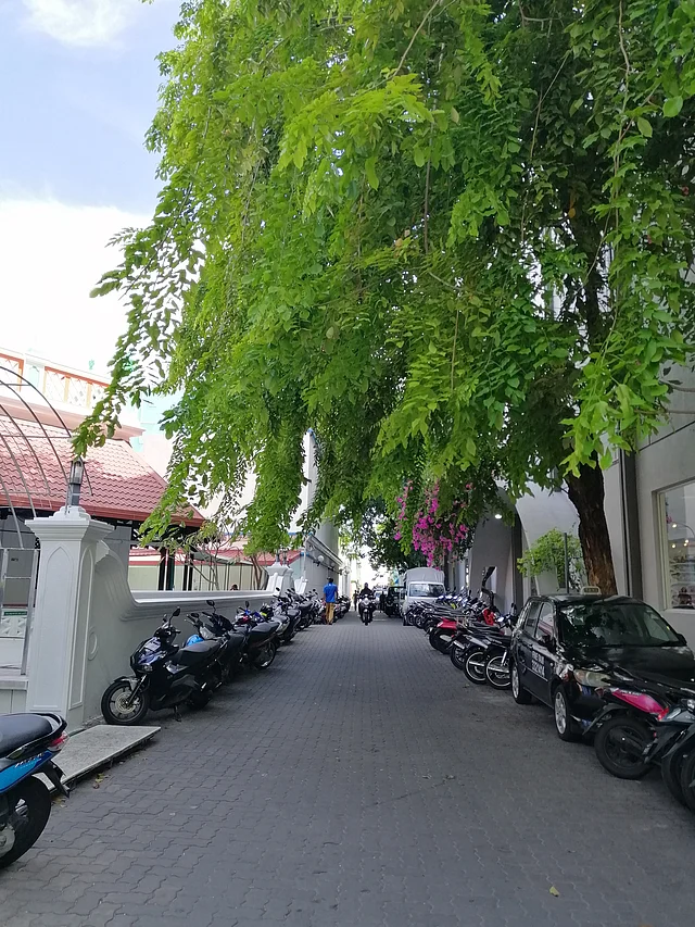 মালে শহরের একটি রাস্তা