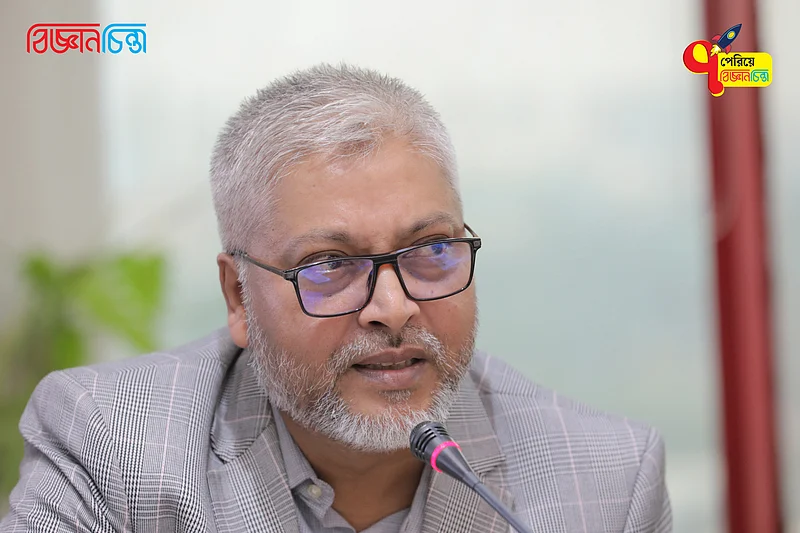 বিকাশের ইভিপি ও হেড অব রেগুলেটরি অ্যান্ড কর্পোরেট অ্যাফেয়ার্স হুমায়ুন কবির বলেন, এ দেশে ভবিষ্যত প্রজন্মকে বিজ্ঞানমনস্ক করার জন্য বিজ্ঞানচিন্তা যে কাজ করছে, তা বিরল।