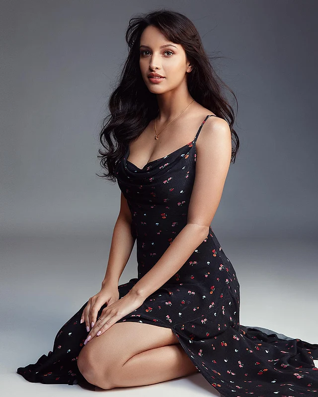 তৃপ্তির এই ছবিটি অনুসারীদের পছন্দের তালিকার শীর্ষের দিকে রয়েছে।