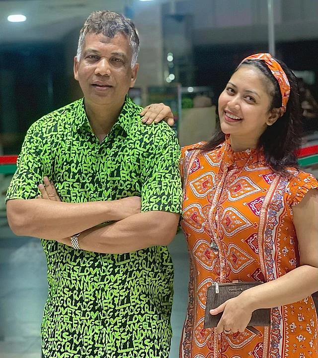 বোঝাই যায়, বাবার সঙ্গে ভাবনার বন্ধনটি খুবই গাঢ়।