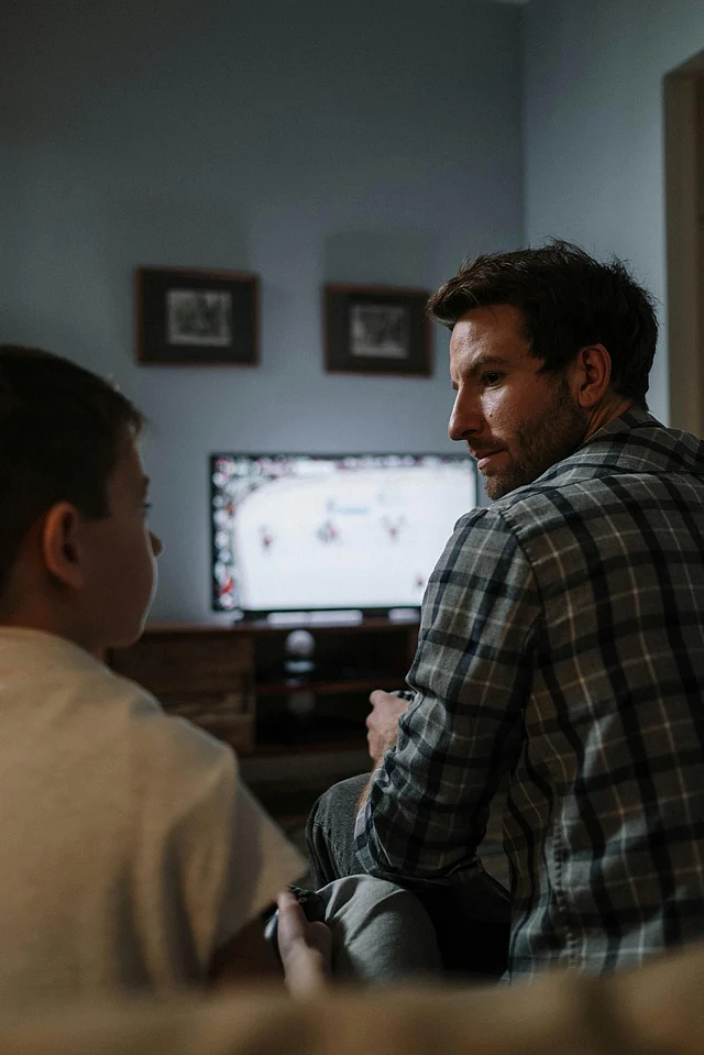 তারা যেন জীবনের সব কিছু খুব সহজেই আপনার কাছে এসে জানাতে পারে