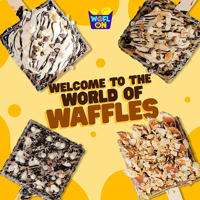 ক্রাঞ্চি ওয়াফলের সঙ্গে নানা স্বাদের সিরাপ ও টপিংসের অপশন আছে ওয়াফল অন-এ