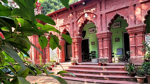 হাটুরিয়া হাউস