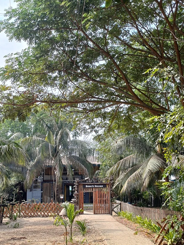 শান্ত এই রিসোর্ট মধুচন্দ্রিমার জন্য আদর্শ