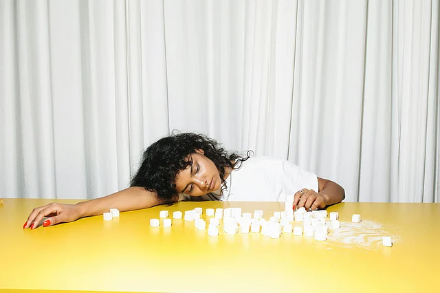 চিনি ছেড়ে দিলে প্রথম প্রথম মুড সুইং হতে পারে