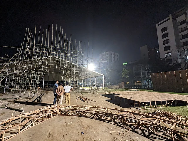 এভাবে চলেছে কাজ