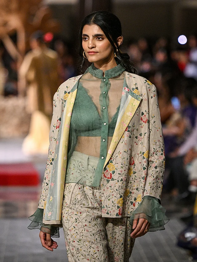 এবারের ল্যাকমে ফ্যাশন উইক ২৫ বছরে পা রাখল