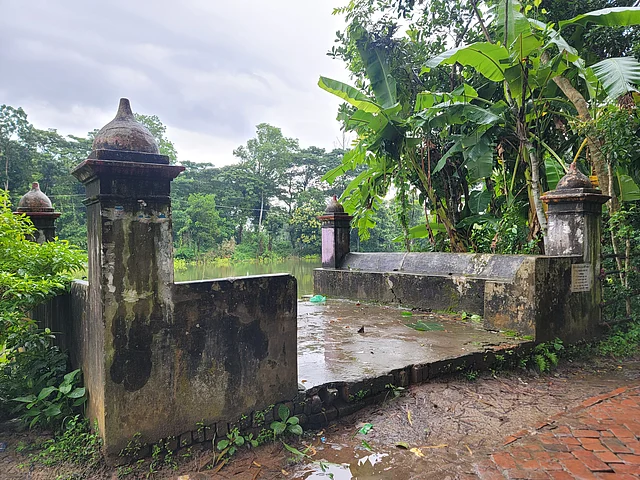 লালা বাড়ির দিঘী ঘাট