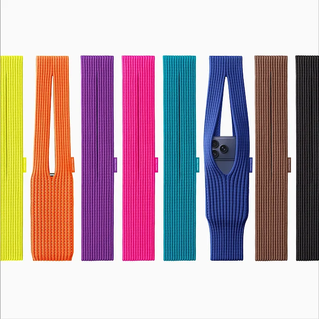 ফোন ছাড়াও এতে রাখা যায় ছোটখাটো প্রয়োজনীয় জিনিস-ইয়ারফোন, চাবি বা কার্ড