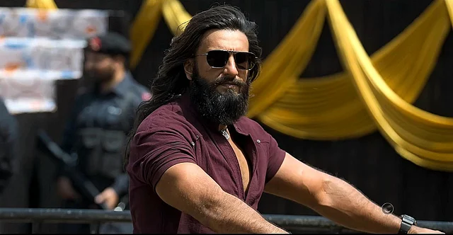 ধুরন্ধরের ফাস্ট লুক চমকে দিয়েছে দর্শকদের