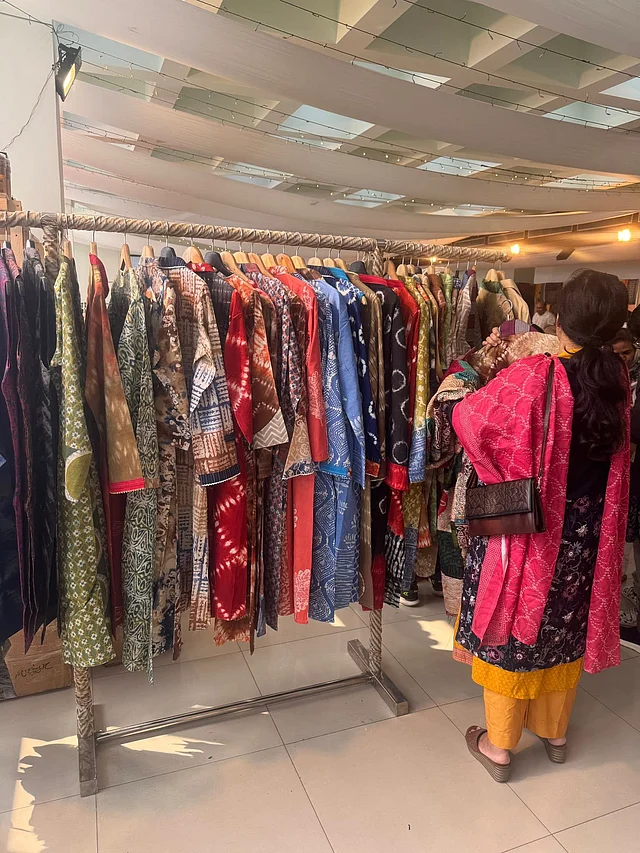 সিগনেট-এর এই বহুবর্ণিল রেডি টু ওয়্যার সংগ্রহ ছিল চোখে পড়ার মতো