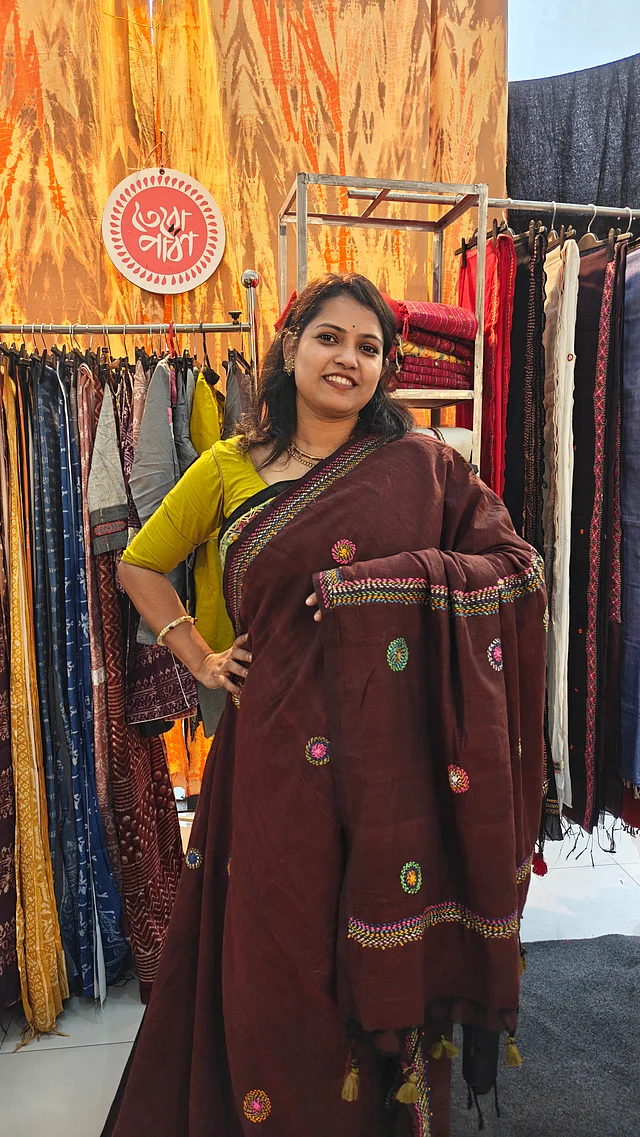 ঐতিহ্যে আধুনিকতা চাইলে তেরো পার্বণের নজরকাড়া নকশীকাঁথা স্টিচের শাড়িগুলো থাকতে পারে পছন্দের শীর্ষে