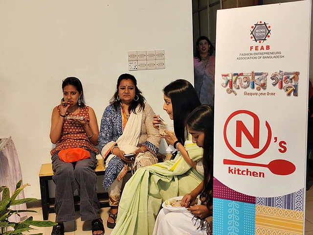 এন'স কিচেনের মুখরোচক খাবার স্টলে