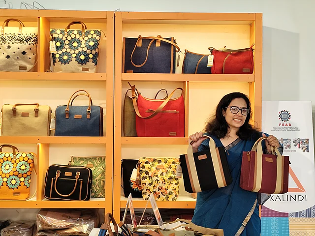 মেলা ও ঈদ উপলক্ষ্যে কালিন্দীর নতুন সংযোজন এই ব্যাগগুলো ।