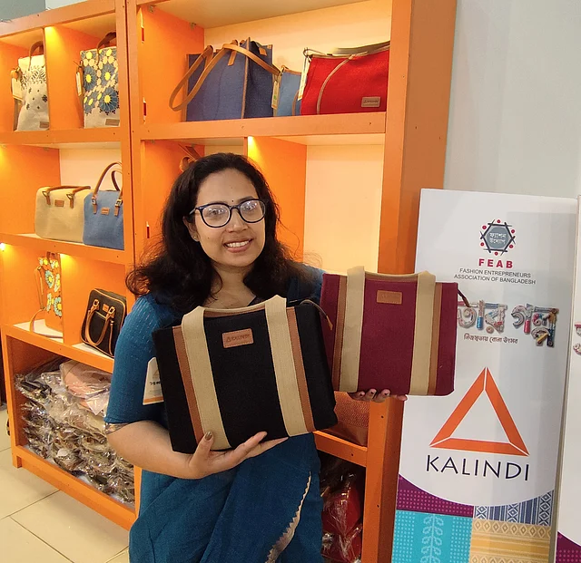 মেলা ও ঈদ উপলক্ষ্যে কালিন্দীর নতুন সংযোজন এই ব্যাগগুলো ।