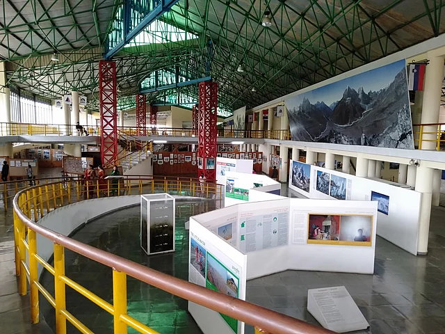 আন্তর্জাতিক পর্বত জাদুঘরের ভেতরে