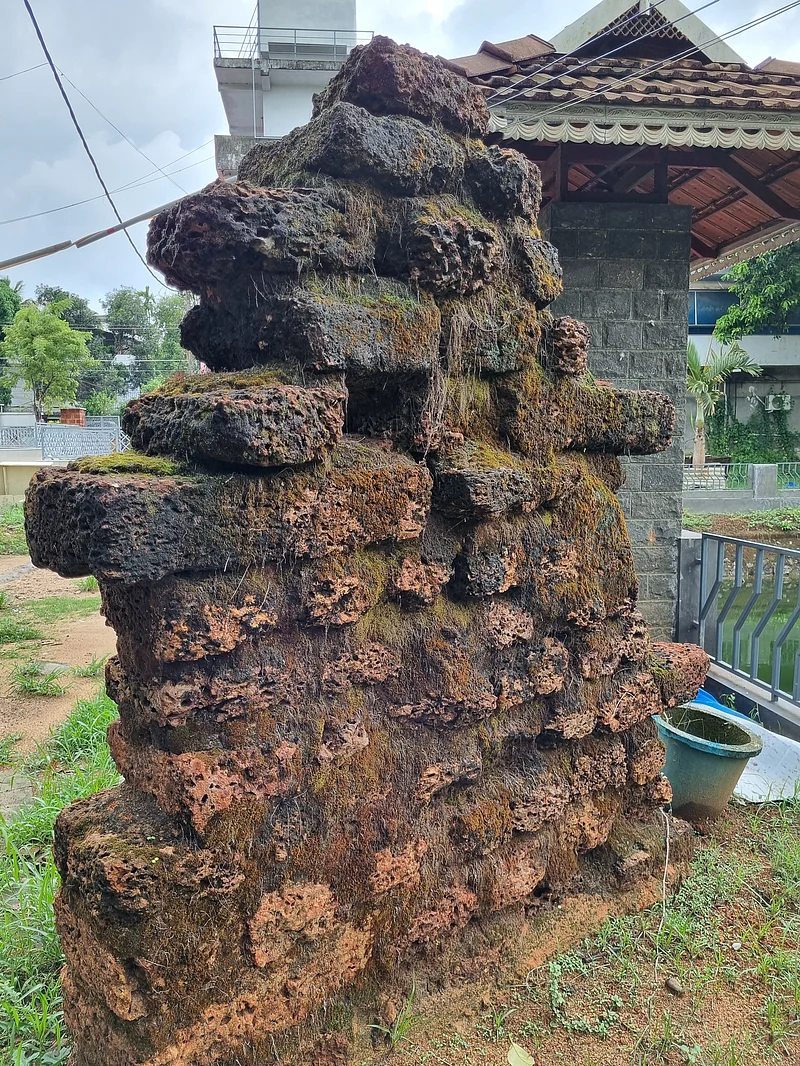 চেরামান মসজিদ নির্মাণের সময়ের পুরোনো দেয়াল