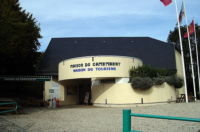 মারি আরেল সরণিতে জাদুঘর ‘লা মেজোঁ দু ক্যামেমবার্ত’