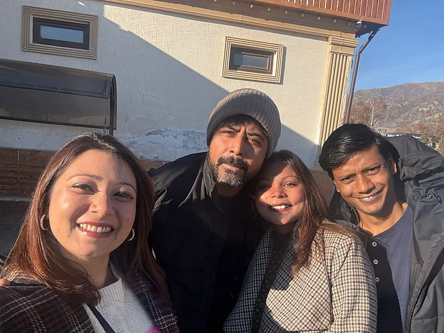 শুটিংয়ের ফাঁকে