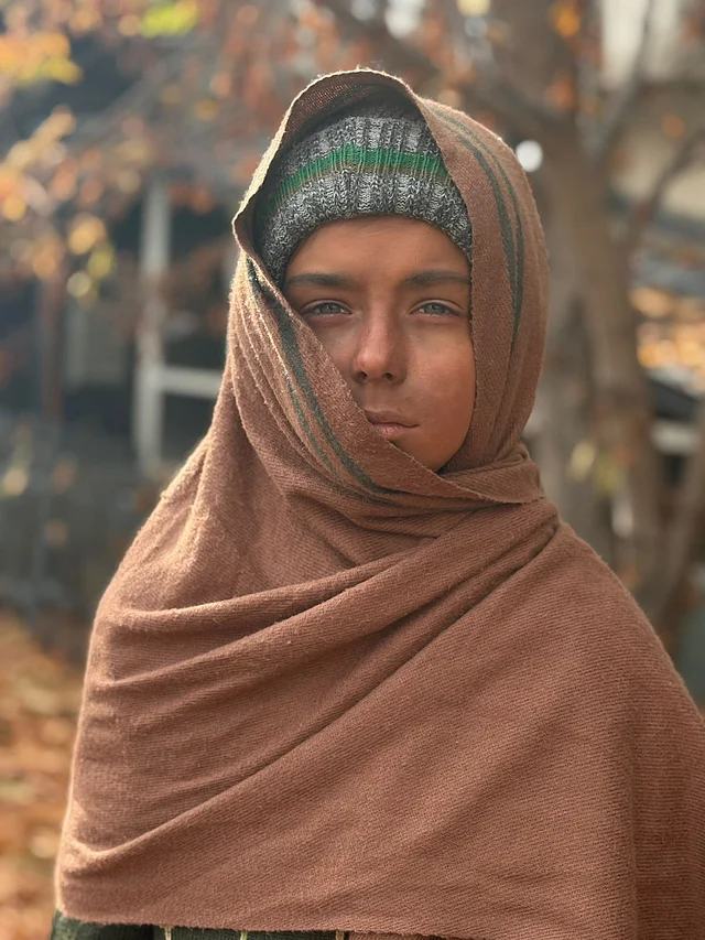 এভাবেই তৈরি হয়েছে লুক