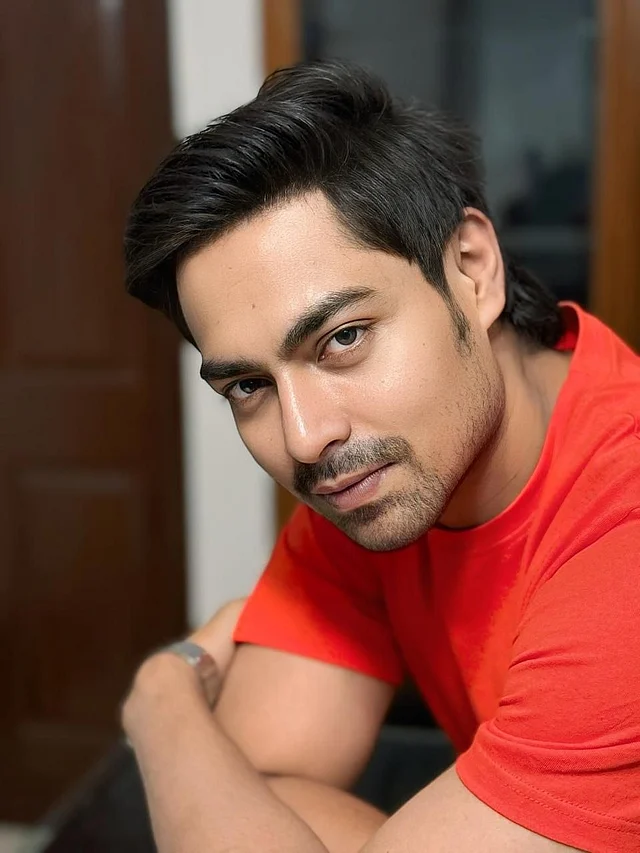 জিলানীর করা খুবই ভাইব্রেন্ট ফয়সাল চরিত্র একেবারেই আলাদা