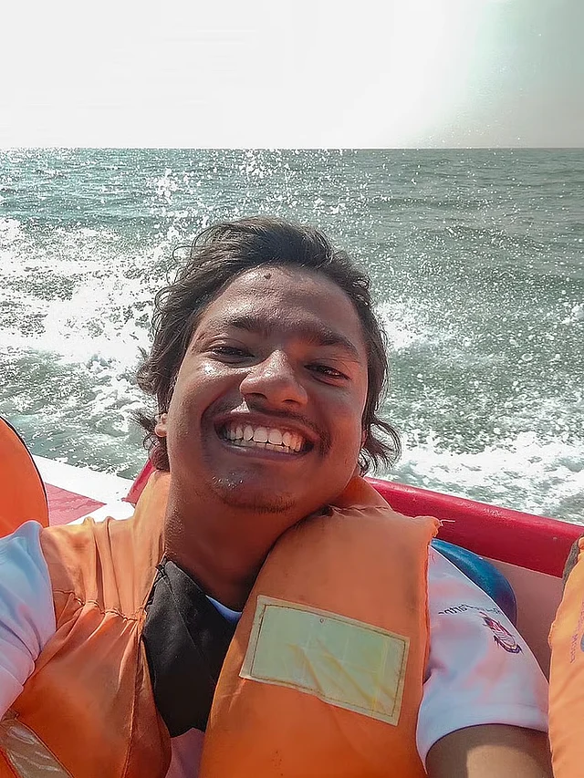 ২০২৩ সালে বাংলা চ্যানেল পাড়ি দেওয়া সাঁতারু আব্দুল ইলা