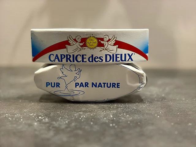 ১৯৫৬ সালে ফরাসি স্বাদসাম্রাজ্যে যুক্ত হয় ইতিহাস সৃষ্টিকারী এই পনির