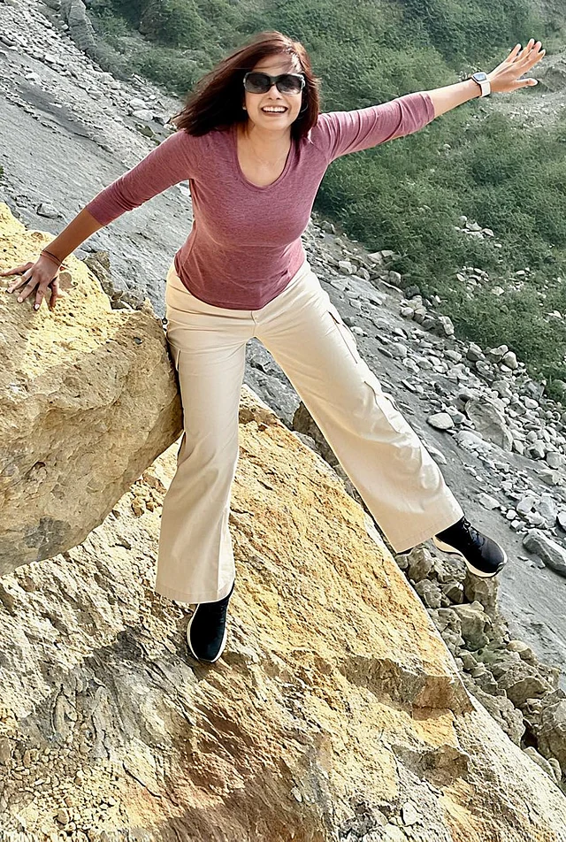 তিনি এখন পর্যন্ত ৩৫টির বেশি দেশে ভ্রমণ করেছেন