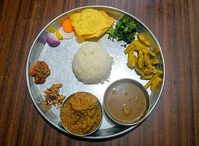 ডাল-ভাত হয়তো সাদামাটা, কিন্তু এর ভেতরে লুকিয়ে আছে ২৪ ঘণ্টার শক্তি