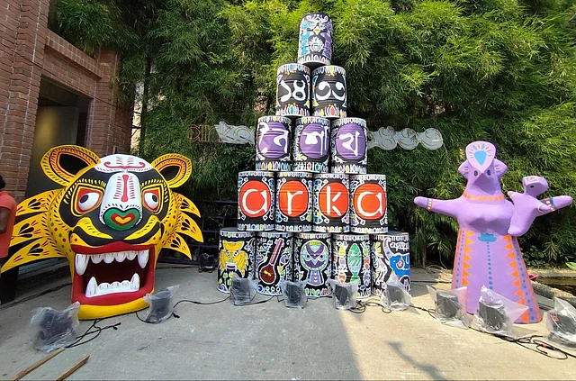 বর্ষবরণের জন্য আলোকি সেজেছিল দেশিয় আমেজে