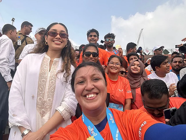 লেখকের সেলফিতে জাইমা রহমান