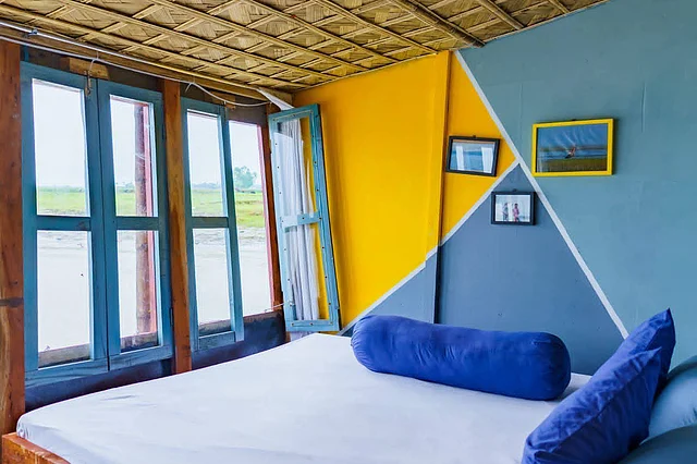 তরী ময়ূরাক্ষী। তাঁদের বিভিন্ন ক্যাটাগরির মোট চারটি বোট আছে
