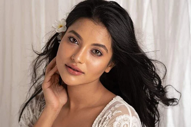 রাসায়নিক প্রসাধনীর চেয়ে প্রাকৃতিক উপাদানের ওপরই তাঁর বেশি ভরসা