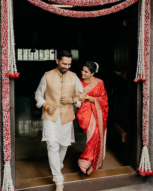 লম্বা সময় ধরে অভিনেতা নাগ চৈতন্যের সঙ্গে প্রথম বিচ্ছেদের ট্রমা কাটিয়ে সামান্থা রুথ প্রভু বিয়ে করেছেন পরিচালক রাজ নিদিমোরুকে