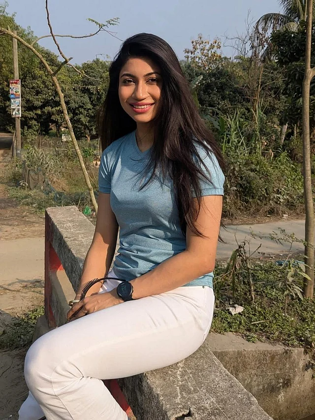 সংগীতশিল্পী ও ফিটনেস মডেল ওয়াহিদা হুসেন