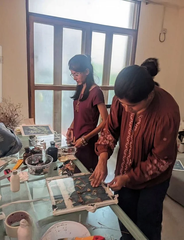সেই সঙ্গে যদি দারুণ কিছু ক্র্যাফটিং শেখা যায়, তাহলে তো আরও ভালো