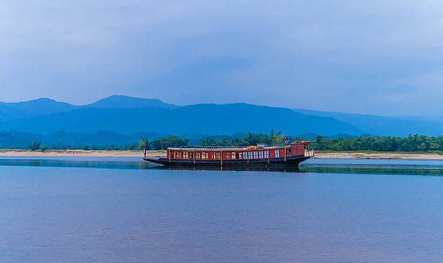হাওরের এই দৃশ্য অনির্বচনীয়