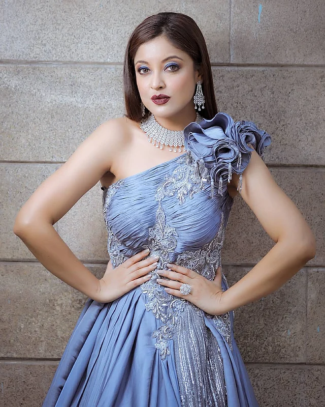 ওয়ান শোল্ডার আইস ব্লু গাউনে আগের তনুশ্রী