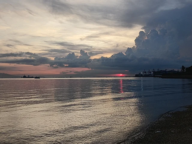 ডলোমাইট সৈকতে সূর্যাস্ত