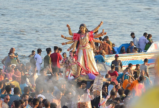 সমুদ্রের জলে মিশে গিয়ে তৈরি করবে অপেক্ষার পালা