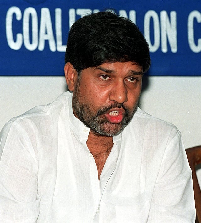 A picture taken on June 18, 1999 shows Kailash Satyarthi, Indian anti-child labour activist and head of the South Asian Coalition Against Child Servitude, addressesing a press conference in New Delhi. AFP
