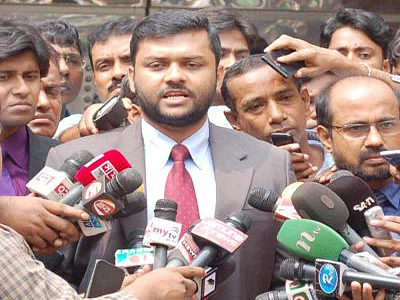 Lawyer Shishir Monir talking with the reporters after meeting Jamaat leader Ali Ahsan Mohammad Mojaheed at the central jail. Photo: Focus Bangla