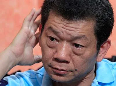 Chinese casino junket operator Kim Wong gestures during a Reuters interview in Manila on 1 April. Photo: Reuters