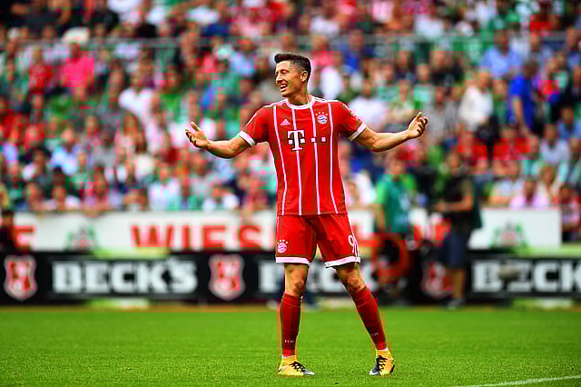 Bayern Munich's Polish striker Robert Lewandowski reacts during the German First division Bundesliga football match between Werder Bremen and Bayern Munich in Bremen, northern Germany, on 26 August, 2017. Photo: AFP